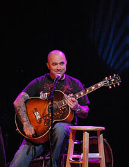 Aaron Lewis - Staind